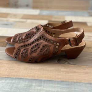 Low Heel Leather Sandals by Nuture